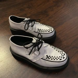 Tuk creeper shoes size 6